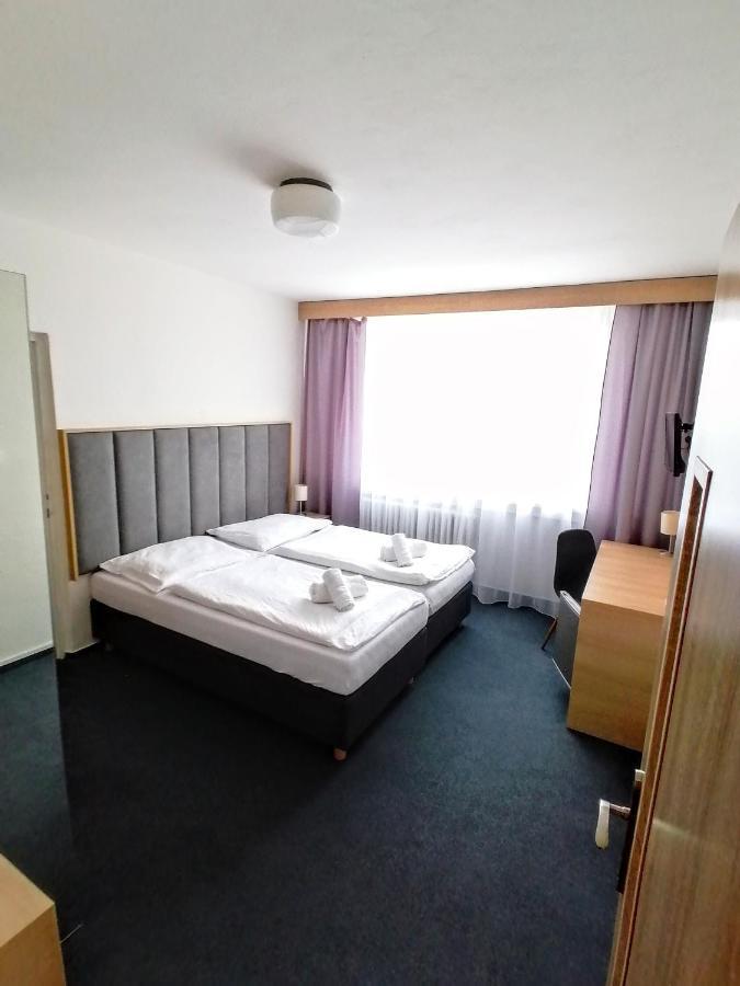 Horsky Hotel Jelenovska S Bazenem V Cene Valašské Klobouky 외부 사진