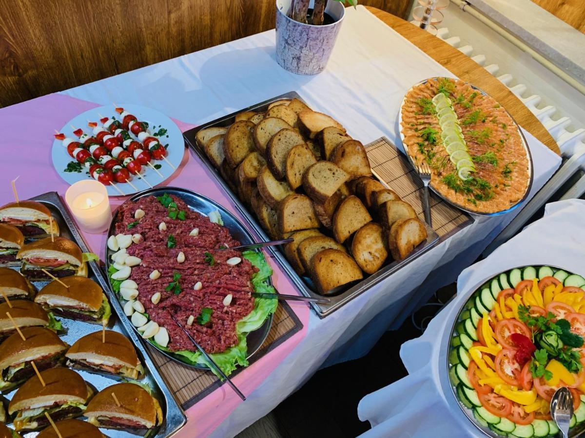 Horsky Hotel Jelenovska S Bazenem V Cene Valašské Klobouky 외부 사진