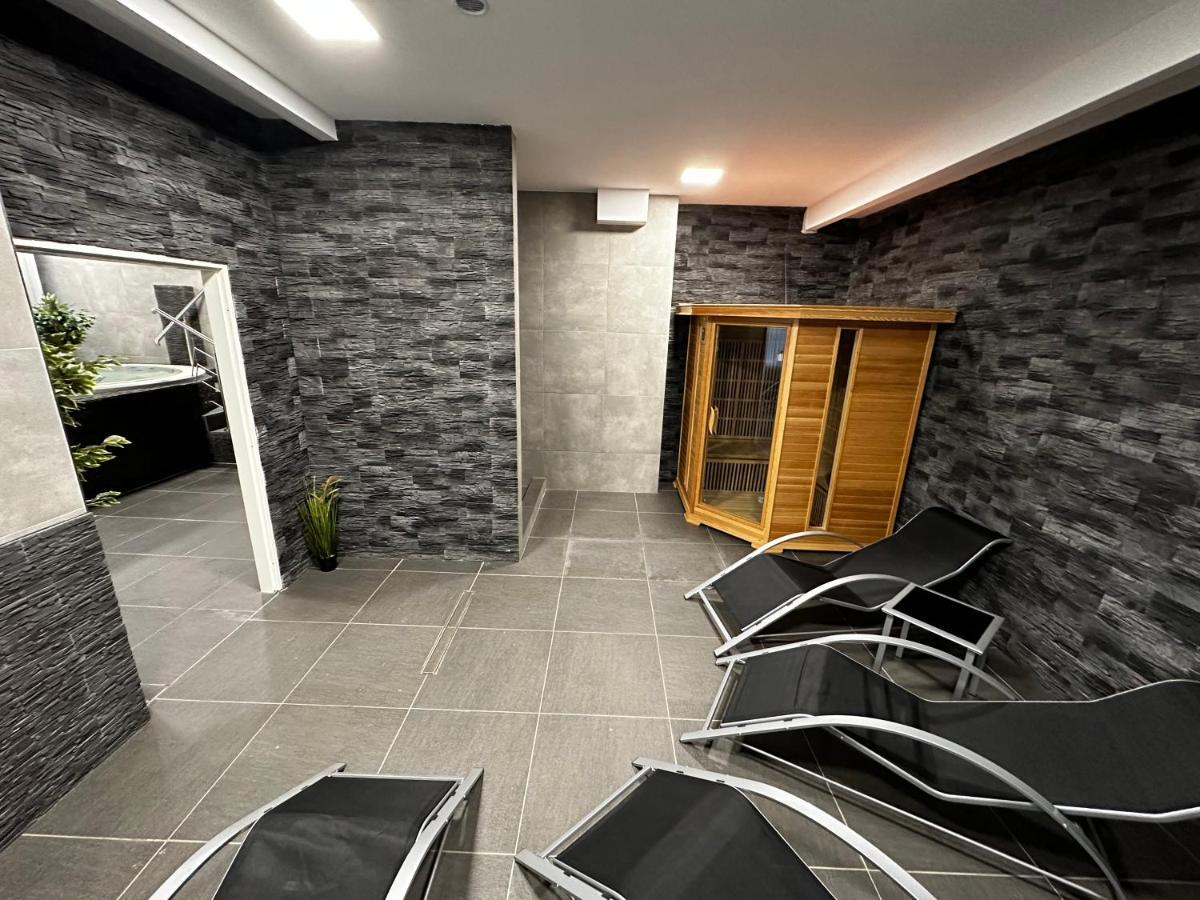 Horsky Hotel Jelenovska S Bazenem V Cene Valašské Klobouky 외부 사진