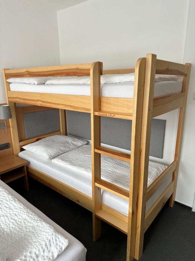 Horsky Hotel Jelenovska S Bazenem V Cene Valašské Klobouky 외부 사진