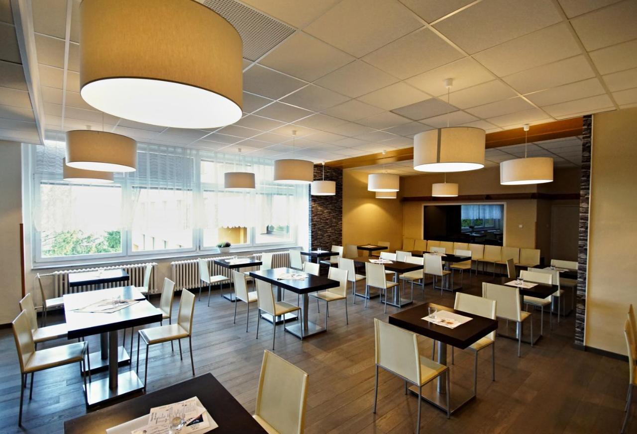 Horsky Hotel Jelenovska S Bazenem V Cene Valašské Klobouky 외부 사진