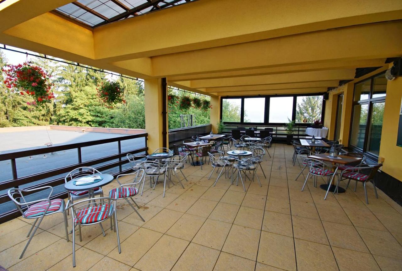 Horsky Hotel Jelenovska S Bazenem V Cene Valašské Klobouky 외부 사진