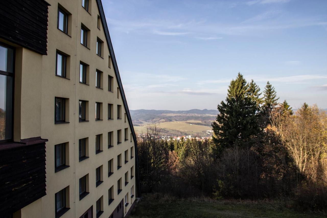 Horsky Hotel Jelenovska S Bazenem V Cene Valašské Klobouky 외부 사진