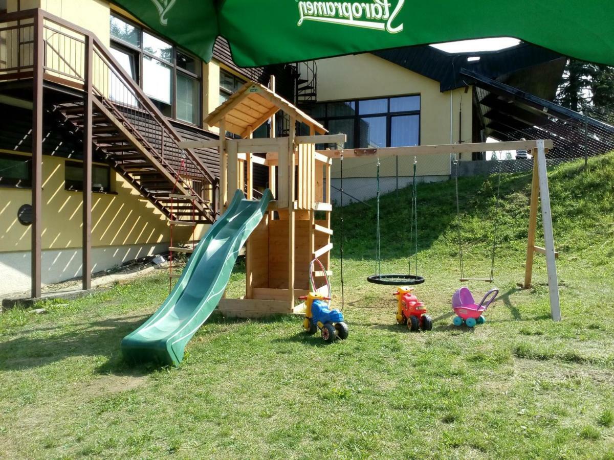 Horsky Hotel Jelenovska S Bazenem V Cene Valašské Klobouky 외부 사진