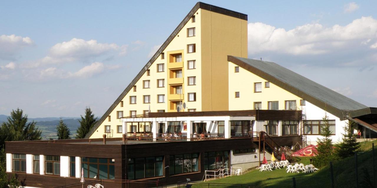 Horsky Hotel Jelenovska S Bazenem V Cene Valašské Klobouky 외부 사진